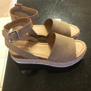 SODA Topic Sandals  Espadrille Size 9